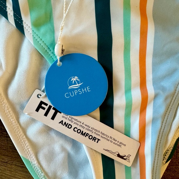 Cupshe Fit and Comfort High Rise Striped Bikini Bottom Size Small - Picture 2 of 6